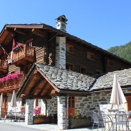 Hotel Petit Tournalin Champoluc Buitenkant foto