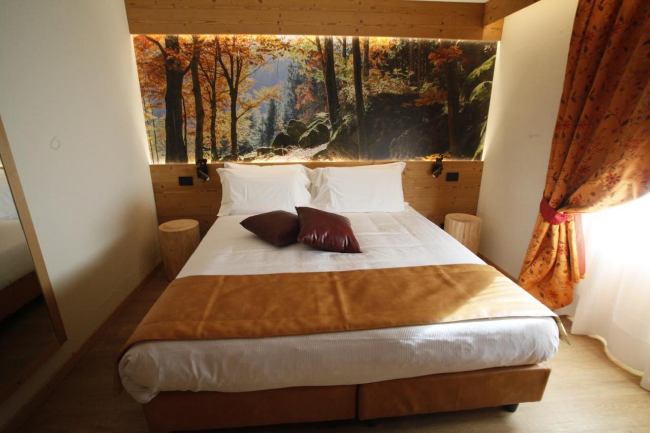 Hotel Petit Tournalin Champoluc Buitenkant foto