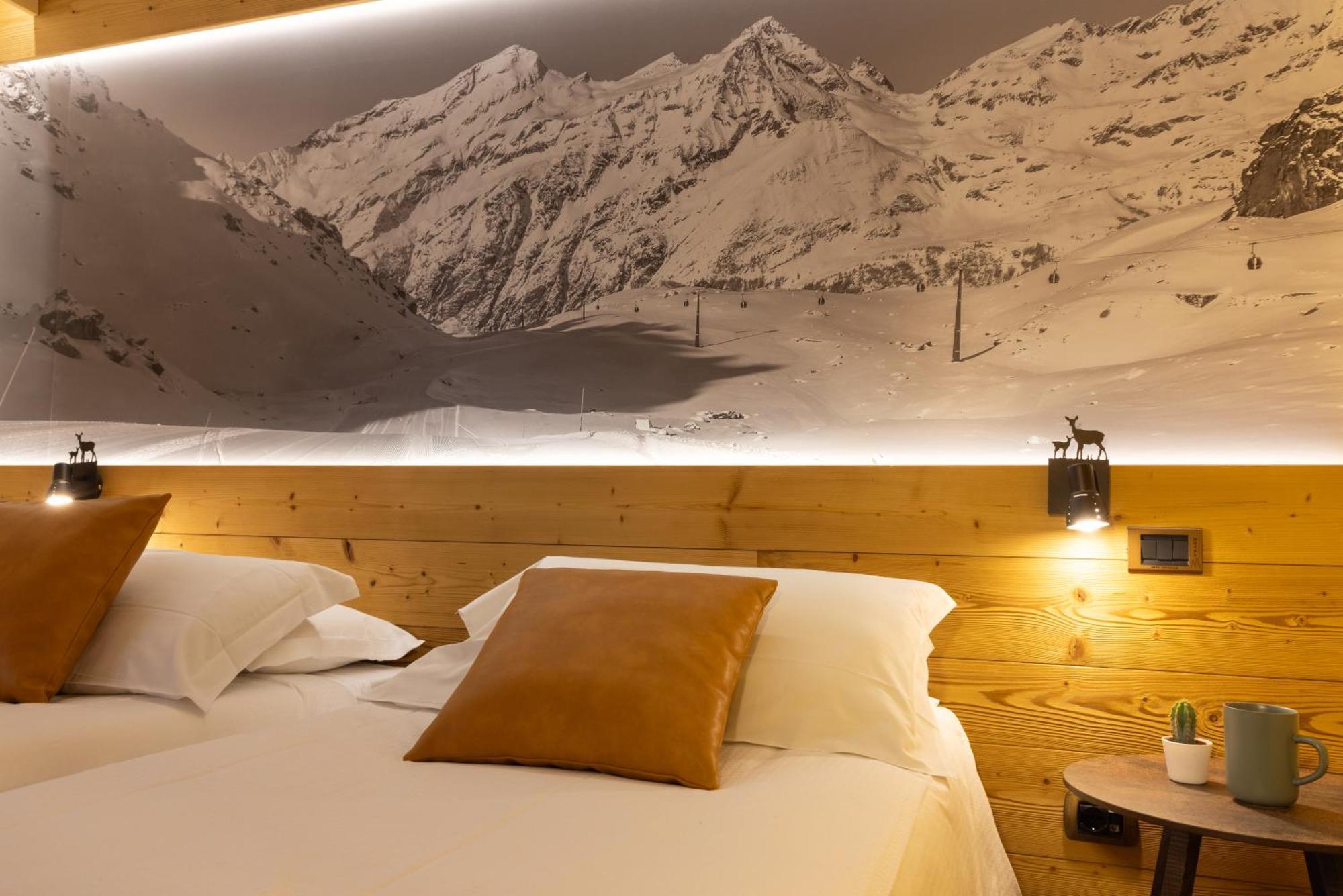 Hotel Petit Tournalin Champoluc Buitenkant foto